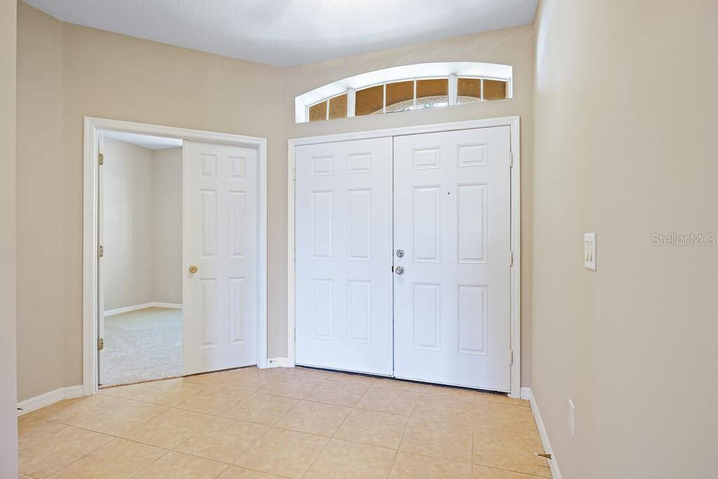 Apartment for rent at 6309 Bridgevista Dr, Lithia, FL 33547