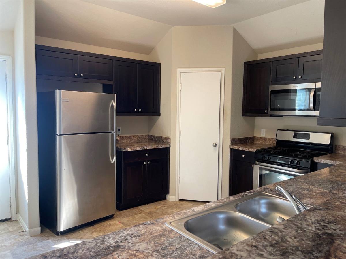 Apartment for rent at 625 26th Ave N #625, Texas City, TX 77590