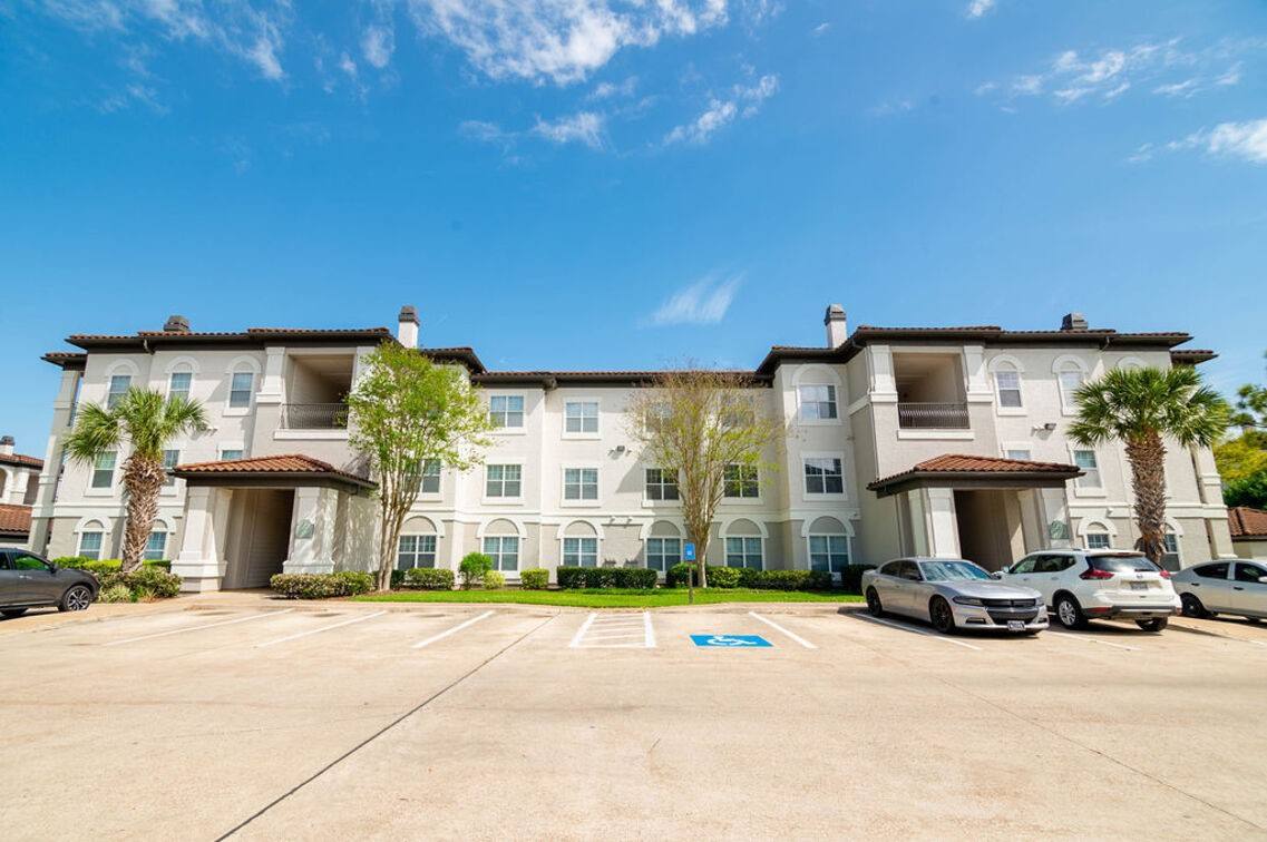 Apartment for rent at 2840 Shadowbriar Dr #2840B3, Houston, TX 77077