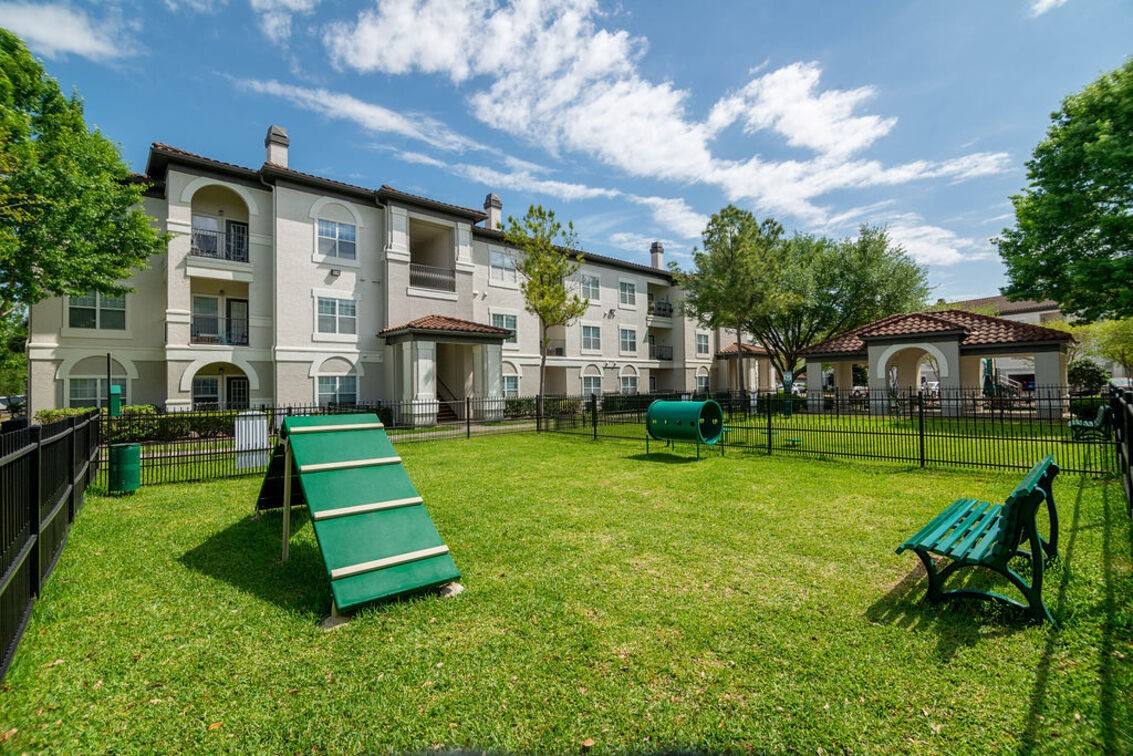Apartment for rent at 2840 Shadowbriar Dr #2840B3, Houston, TX 77077