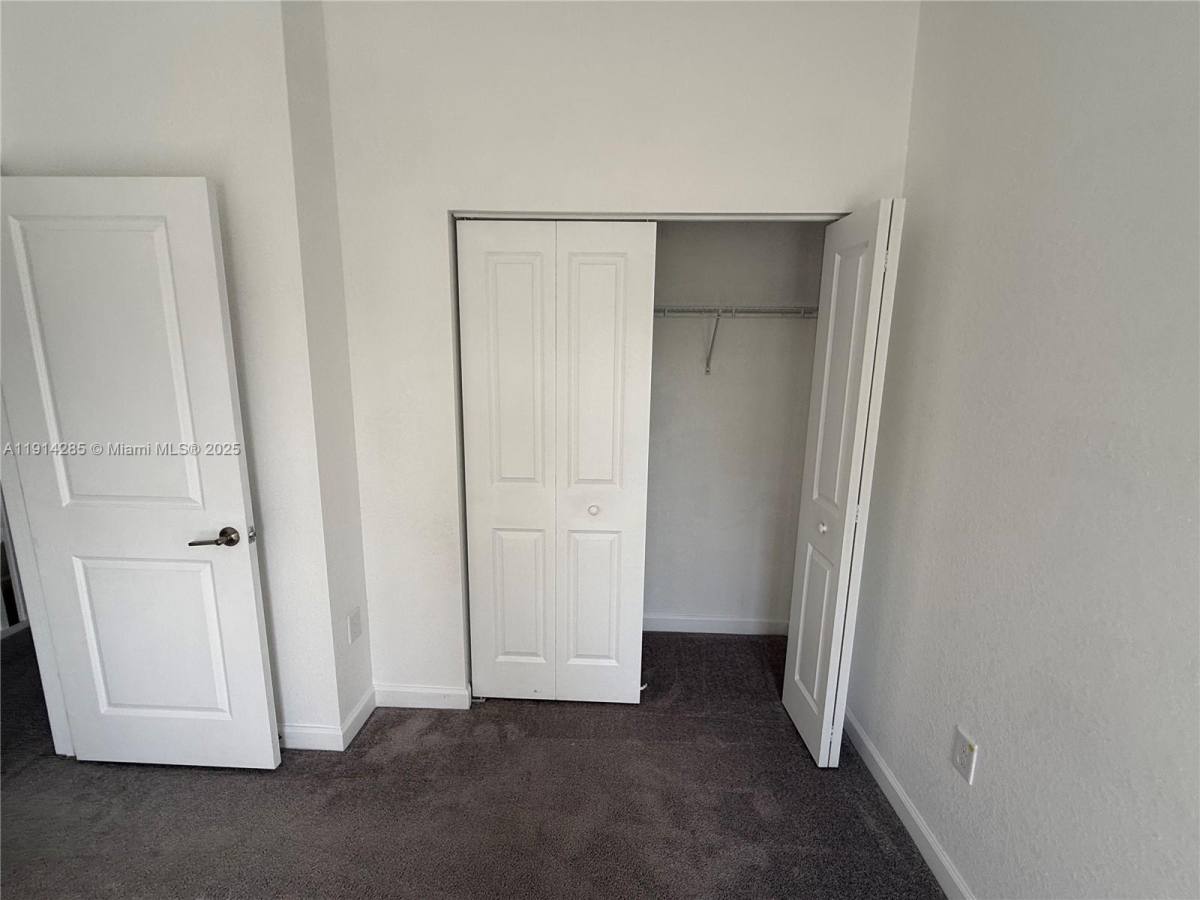 Townhouse for rent at 685 NE 208th Terrace #685, Miami, FL 33179