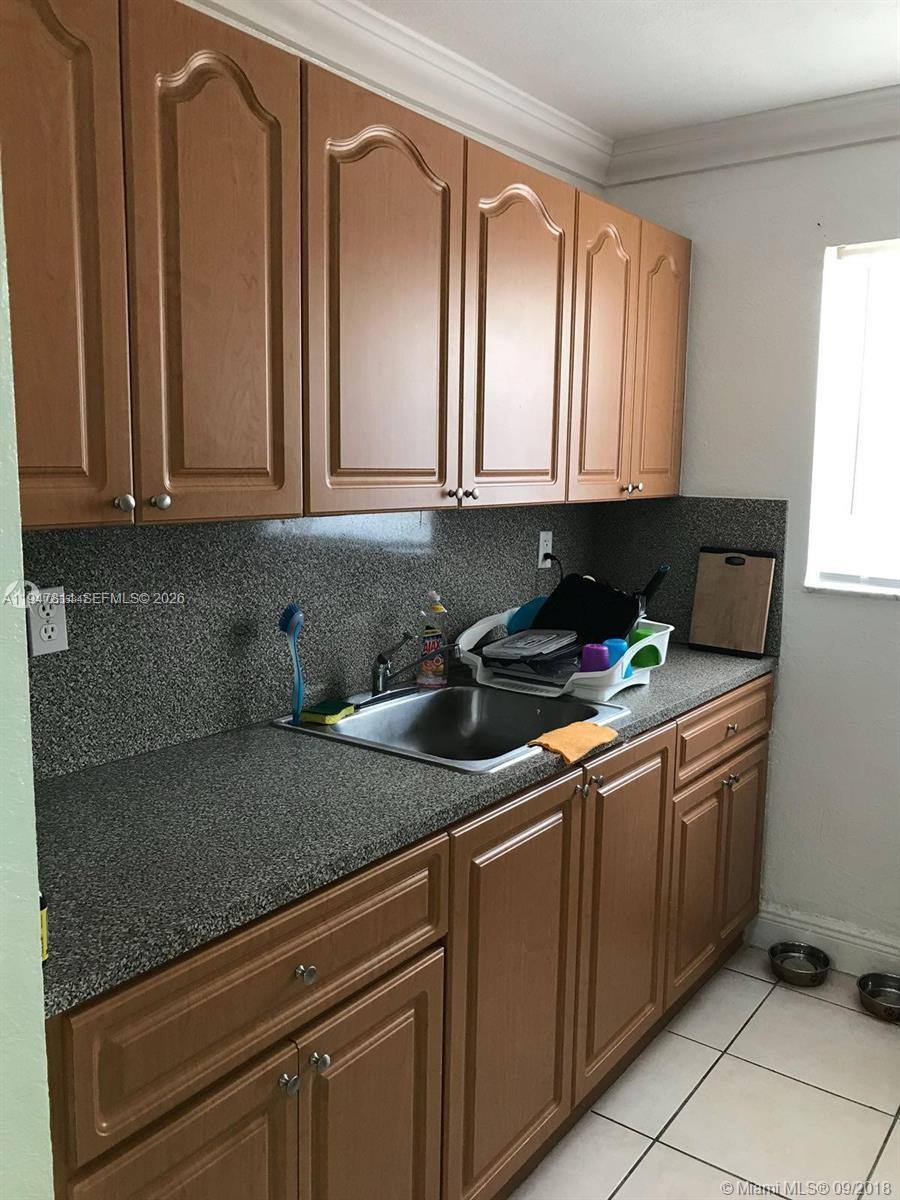 Apartment for rent at 3265 Griffin Rd #101, Fort Lauderdale, FL 33312