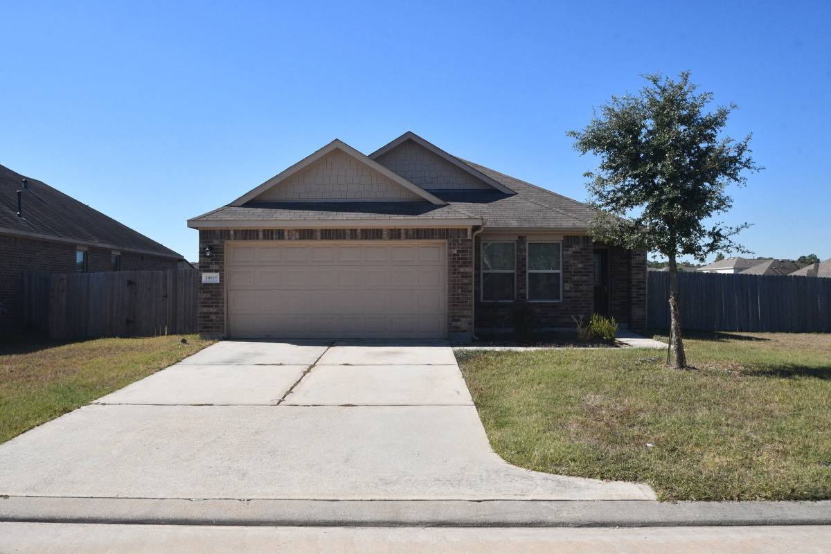 Apartment for rent at 10015 Bitternut Hickory Lane, Tomball, TX 77375