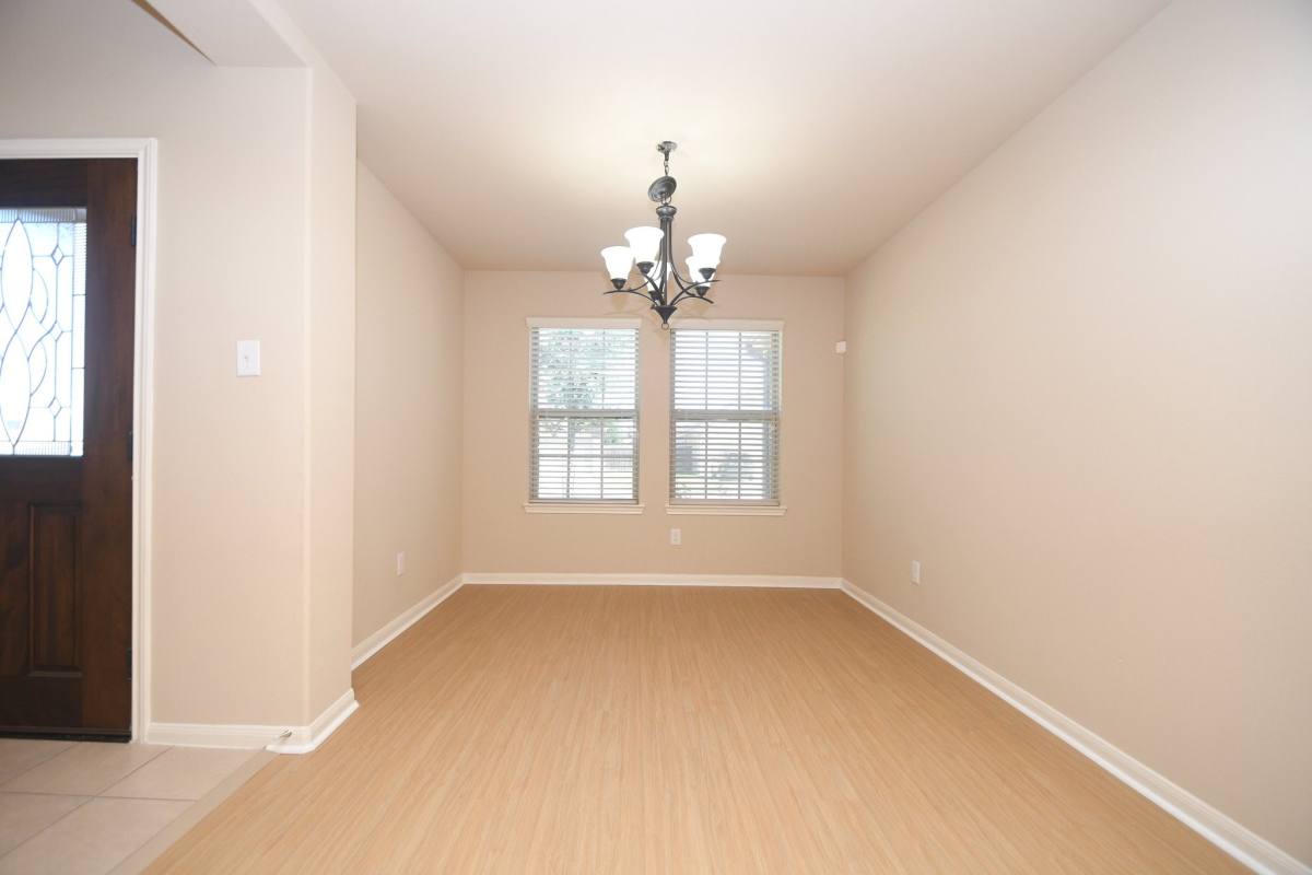 Apartment for rent at 10015 Bitternut Hickory Lane, Tomball, TX 77375