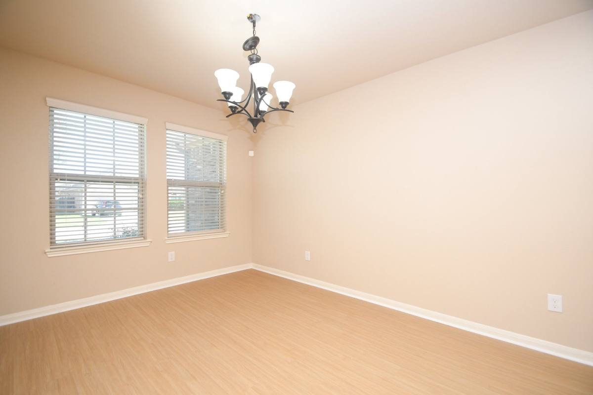 Apartment for rent at 10015 Bitternut Hickory Lane, Tomball, TX 77375