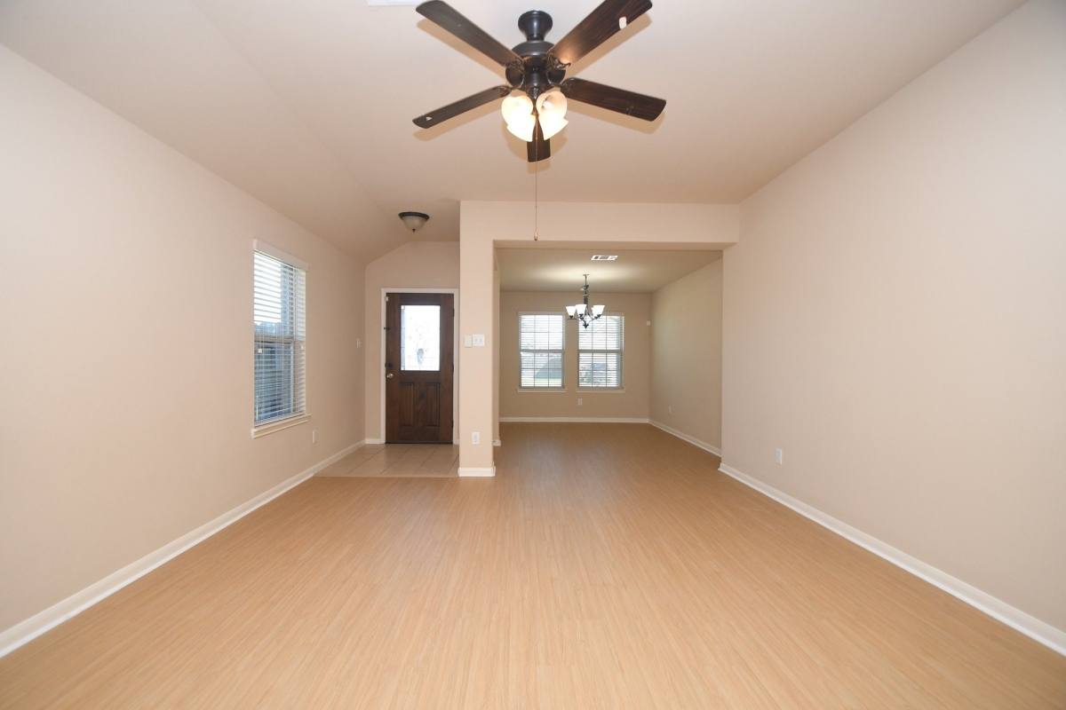 Apartment for rent at 10015 Bitternut Hickory Lane, Tomball, TX 77375