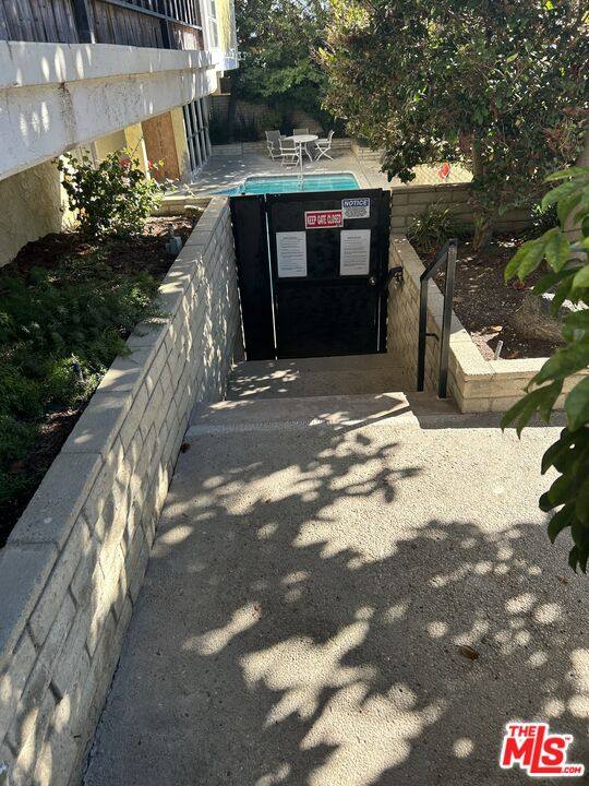 Apartment for rent at 1033 6th St #310, Santa Monica, CA 90403