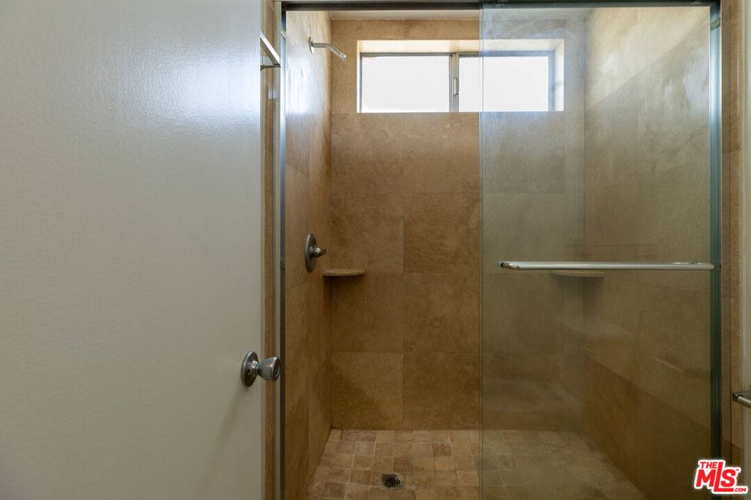 Apartment for rent at 1033 6th St #310, Santa Monica, CA 90403