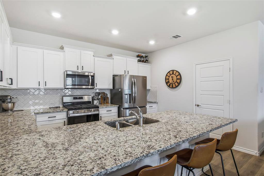 Apartment for rent at 1540 Princeton Dr, Celina, TX 75009