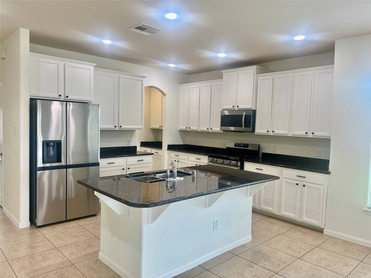 Apartment for rent at 25307 Holton Ridge Dr, Katy, TX 77494
