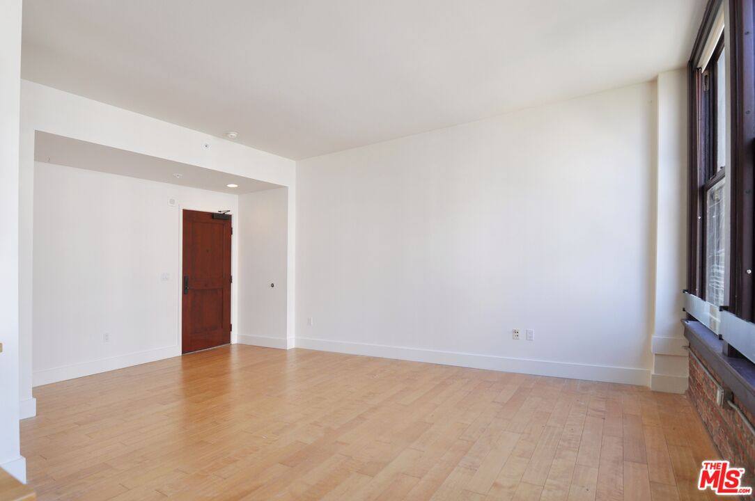 Apartment for rent at 460 S Spring St #701, Los Angeles, CA 90013