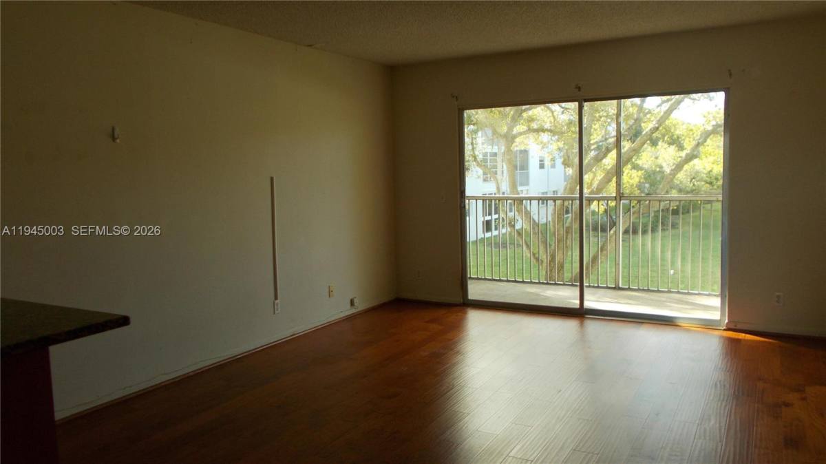 Apartment for rent at 1400 SW 124th Terrace #1400205Q, Hollywood, FL 33027