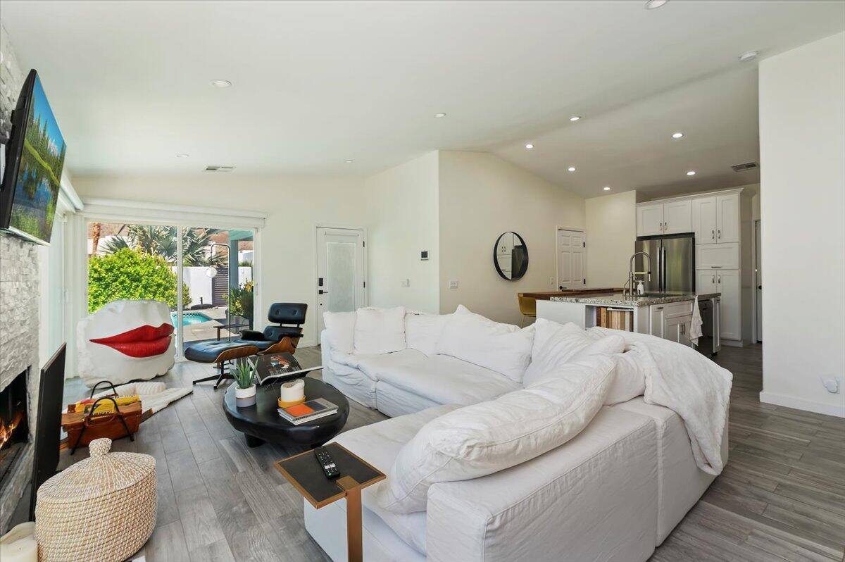 Apartment for rent at 54990 Avenida Madero, La Quinta, CA 92253