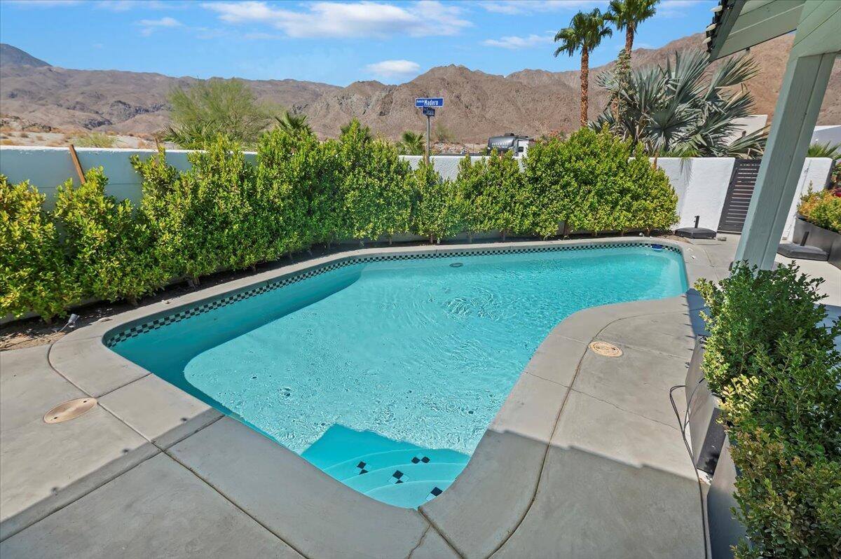 Apartment for rent at 54990 Avenida Madero, La Quinta, CA 92253