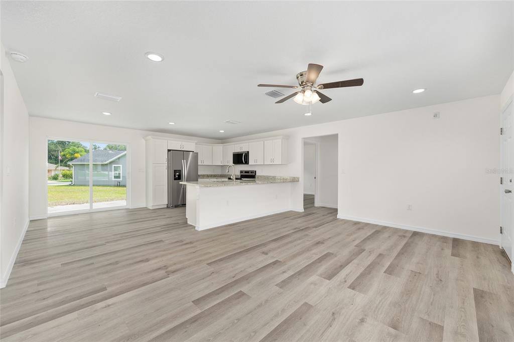Apartment for rent at 13019 NE 7th Loop, Silver Springs, FL 34488