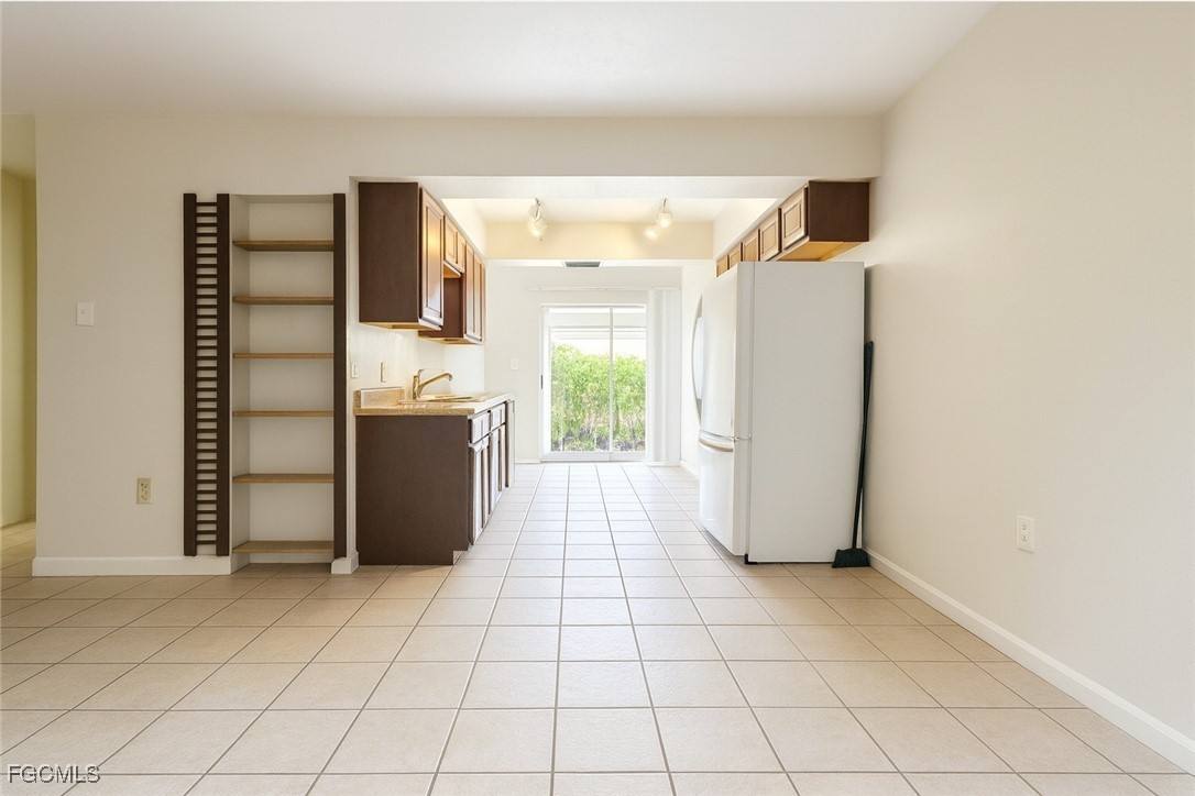 Apartment for rent at 2105 Canal St #6, Fort Myers, FL 33901