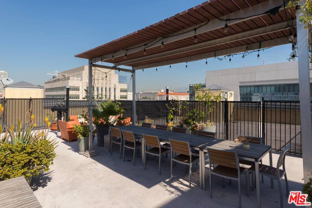 Apartment for rent at 108 W 2nd St #606, Los Angeles, CA 90012