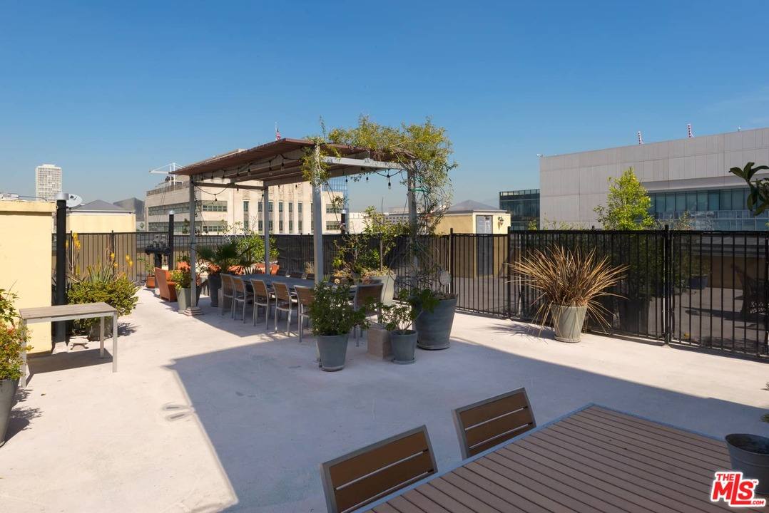 Apartment for rent at 108 W 2nd St #606, Los Angeles, CA 90012