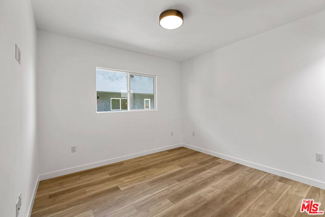 2918 Hauser Blvd #2, Los Angeles, CA 90016