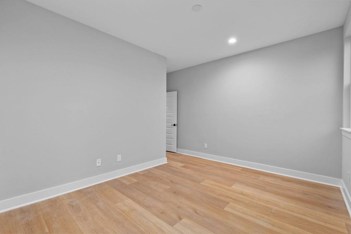 Apartment for rent at 4210 McKinley St, Houston, TX 77051