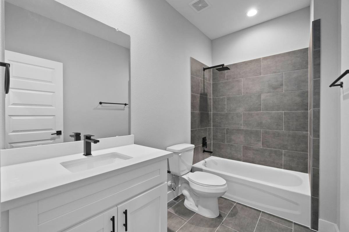 Apartment for rent at 4210 McKinley St, Houston, TX 77051