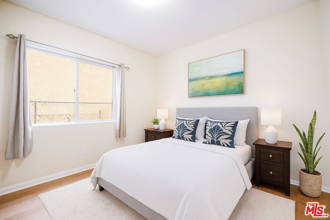 Apartment for rent at 3660 Halldale Ave, Los Angeles, CA 90018