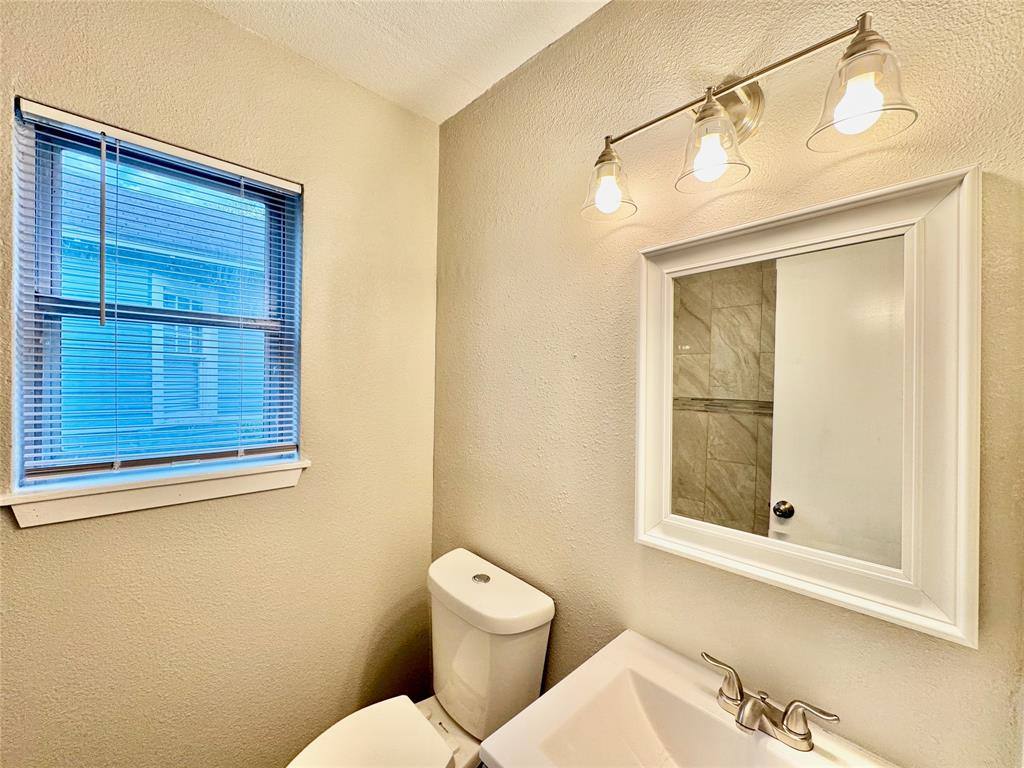 Apartment for rent at 4916 Worth St #1, Dallas, TX 75214