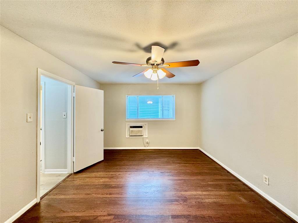 Apartment for rent at 4916 Worth St #1, Dallas, TX 75214