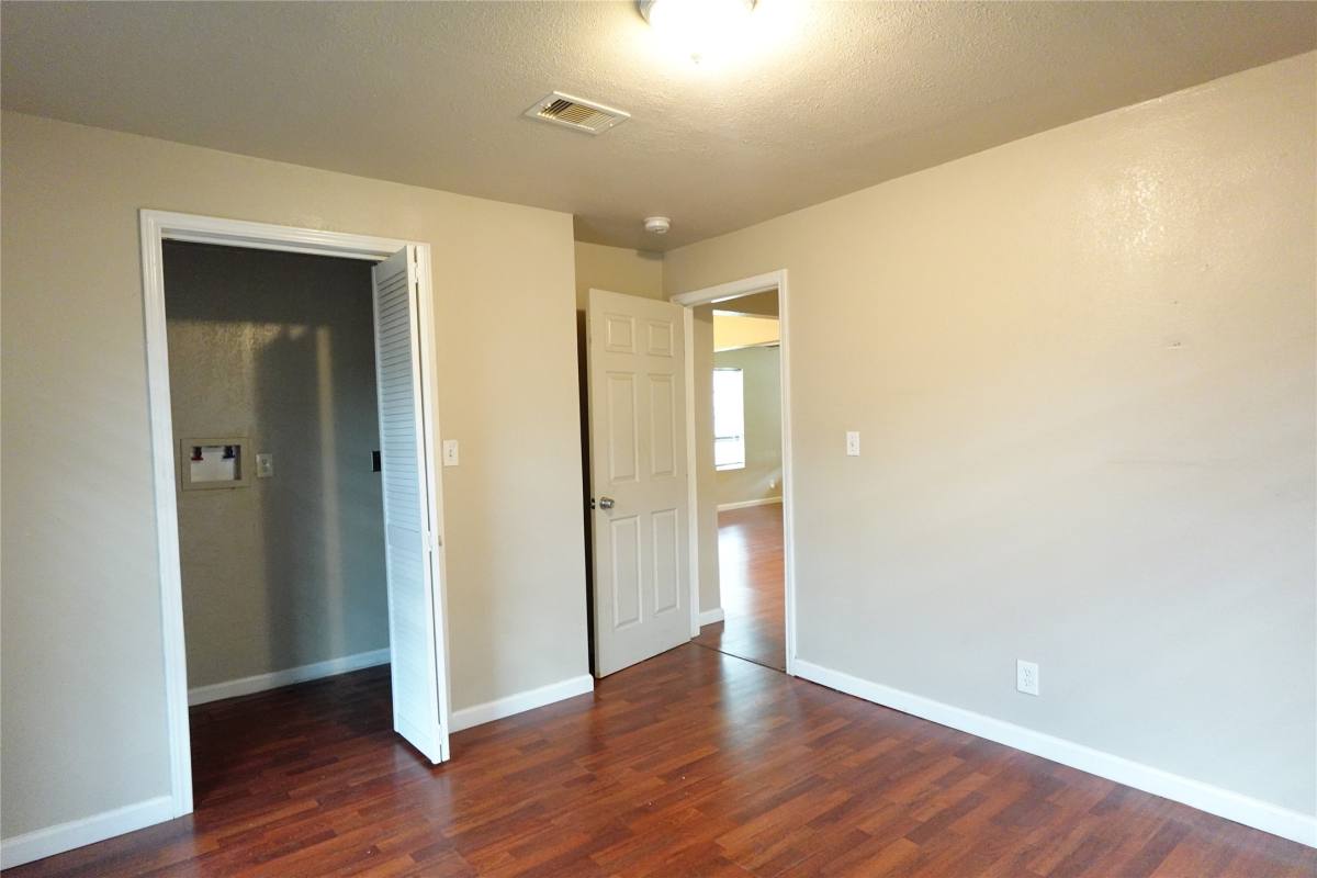 Apartment for rent at 8302 Caddo Rd, Houston, TX 77078