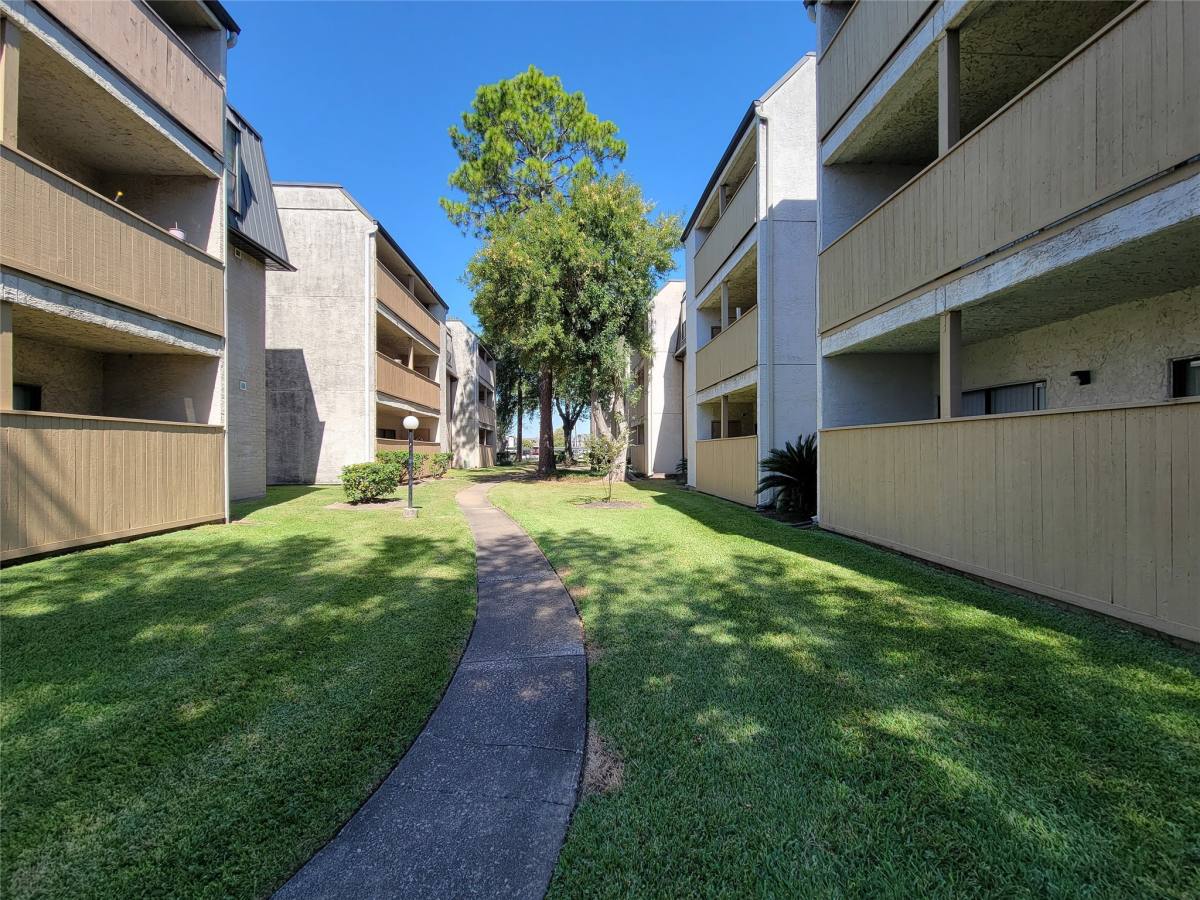 Condo for rent at 8435 Hearth Dr #2, Houston, TX 77054