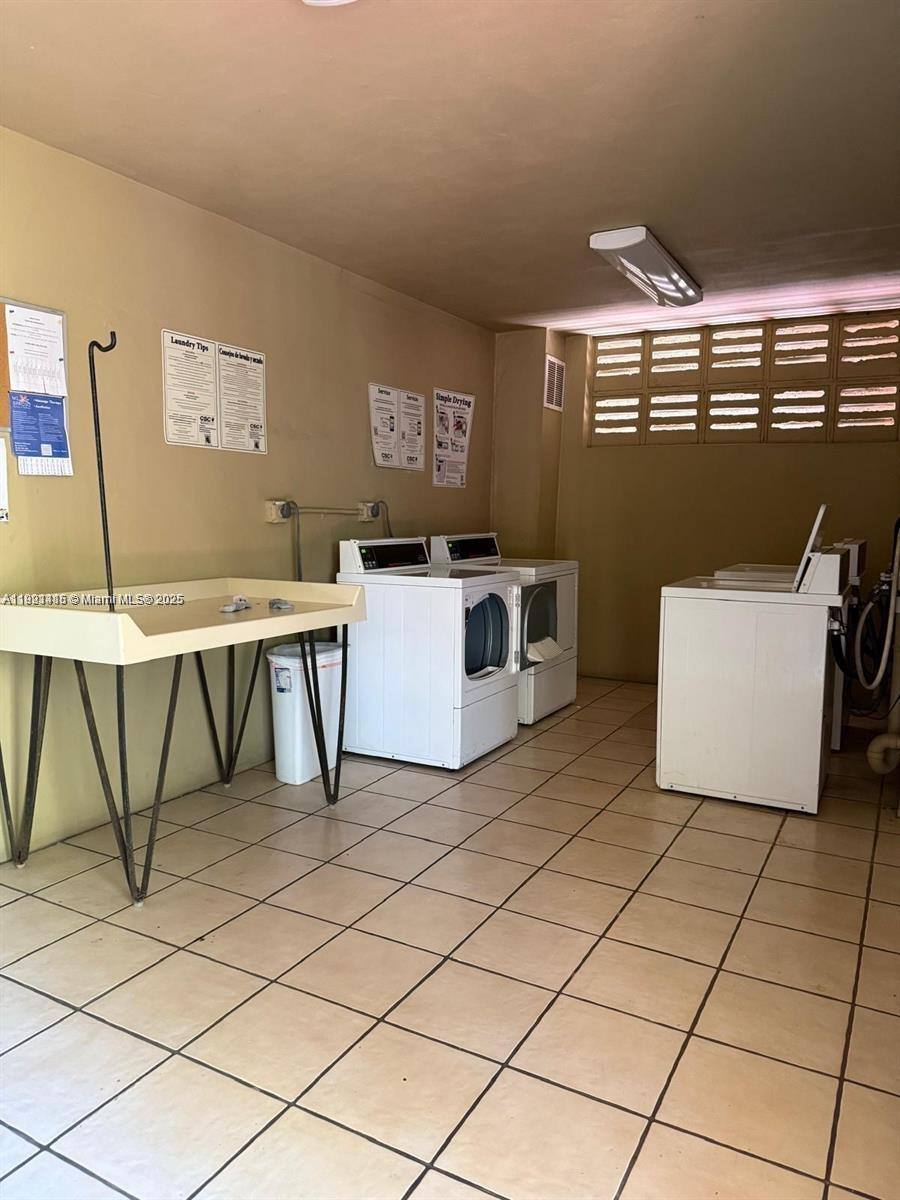 Apartment for rent at 10865 SW 112th Ave #218, Miami, FL 33176