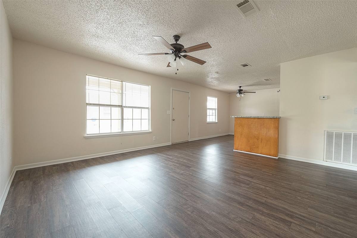 Apartment for rent at 8430 Round Rock Dr #8, Houston, TX 77049