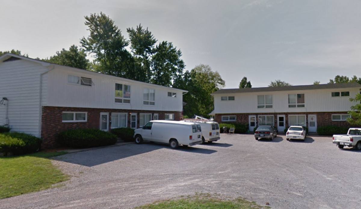 Apartment for rent at 507-509 1st St, Carterville, IL 62918