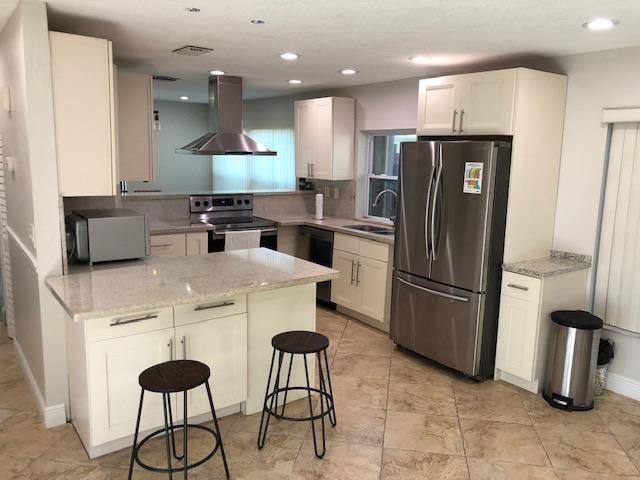 Apartment for rent at 60 Forest Circle #60, Hollywood, FL 33026