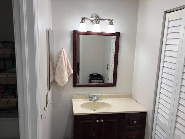 Apartment for rent at 60 Forest Circle #60, Hollywood, FL 33026