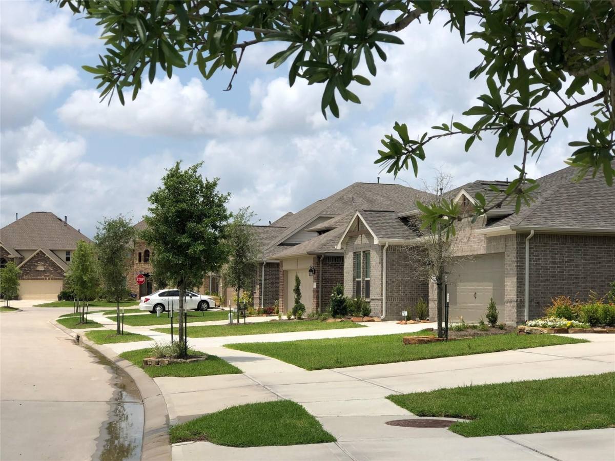 Apartment for rent at 3822 Supremes Trail, Spring, TX 77386