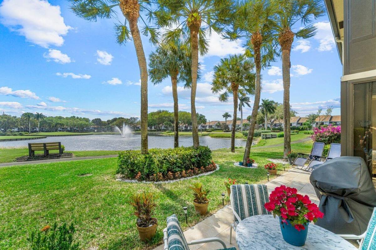 Condo for rent at 5188 Oakhill Lane #1111, Delray Beach, FL 33484