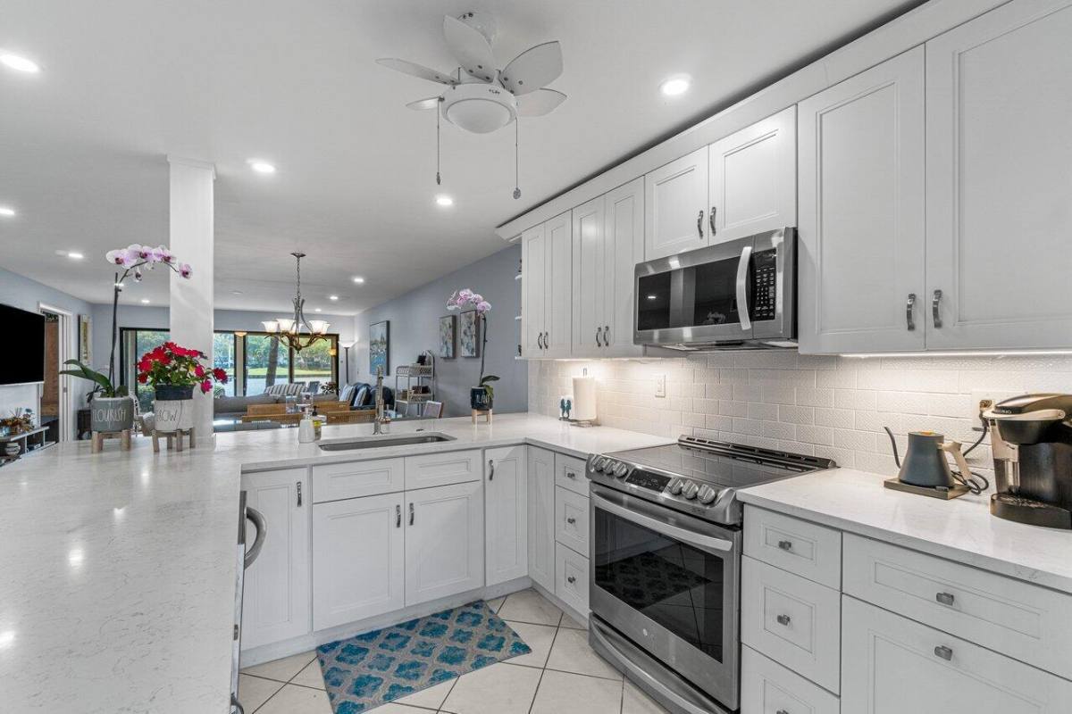 Condo for rent at 5188 Oakhill Lane #1111, Delray Beach, FL 33484