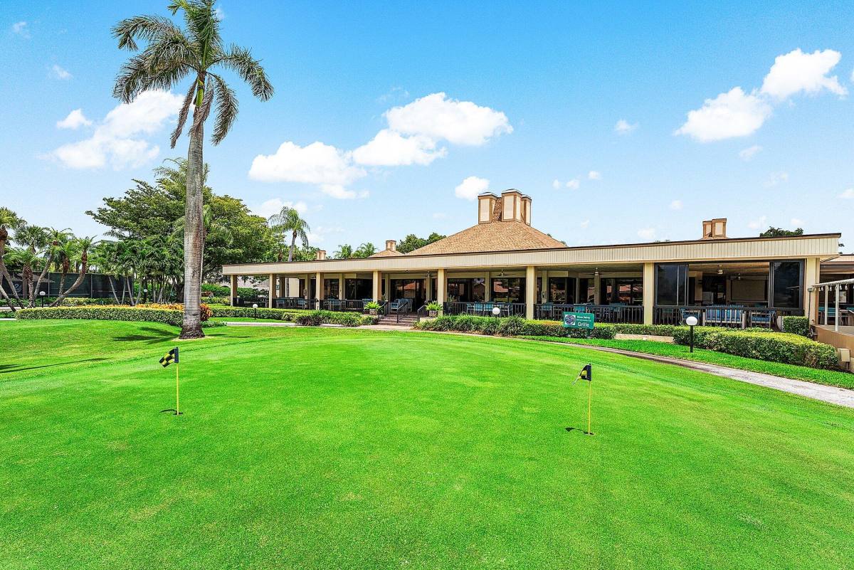 Condo for rent at 5188 Oakhill Lane #1111, Delray Beach, FL 33484