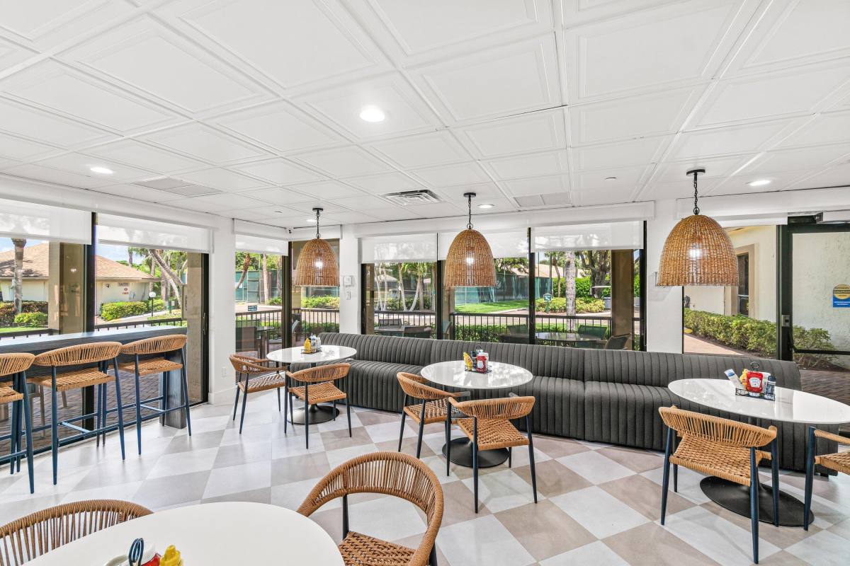 Condo for rent at 5188 Oakhill Lane #1111, Delray Beach, FL 33484