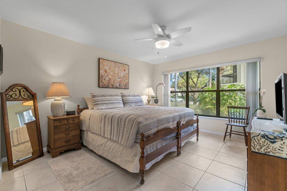 Condo for rent at 5188 Oakhill Lane #1111, Delray Beach, FL 33484