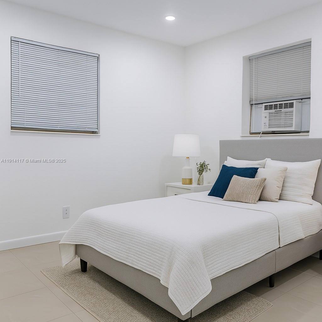 Apartment for rent at 1046 Foster Rd #1, Hallandale, FL 33009