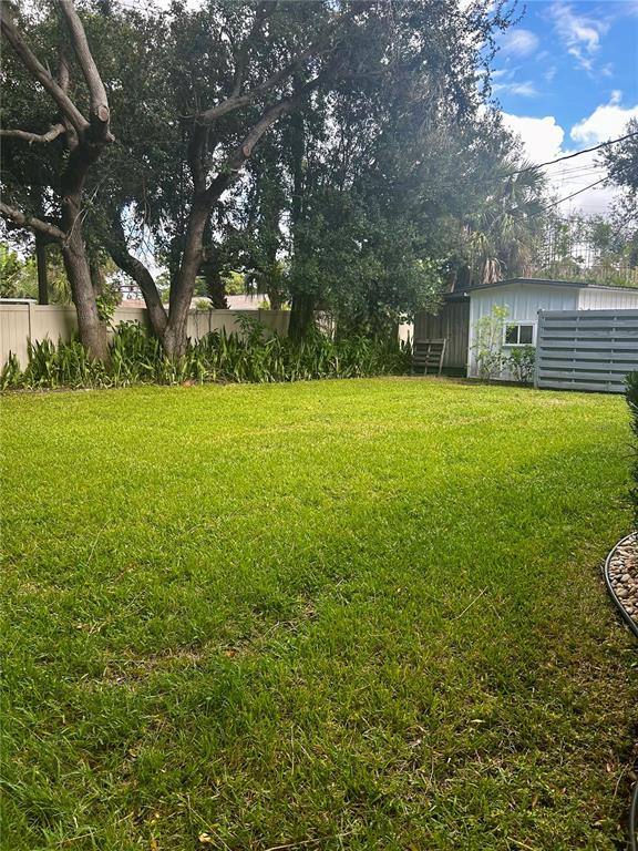 Apartment for rent at 2377 Main St, Sarasota, FL 34237