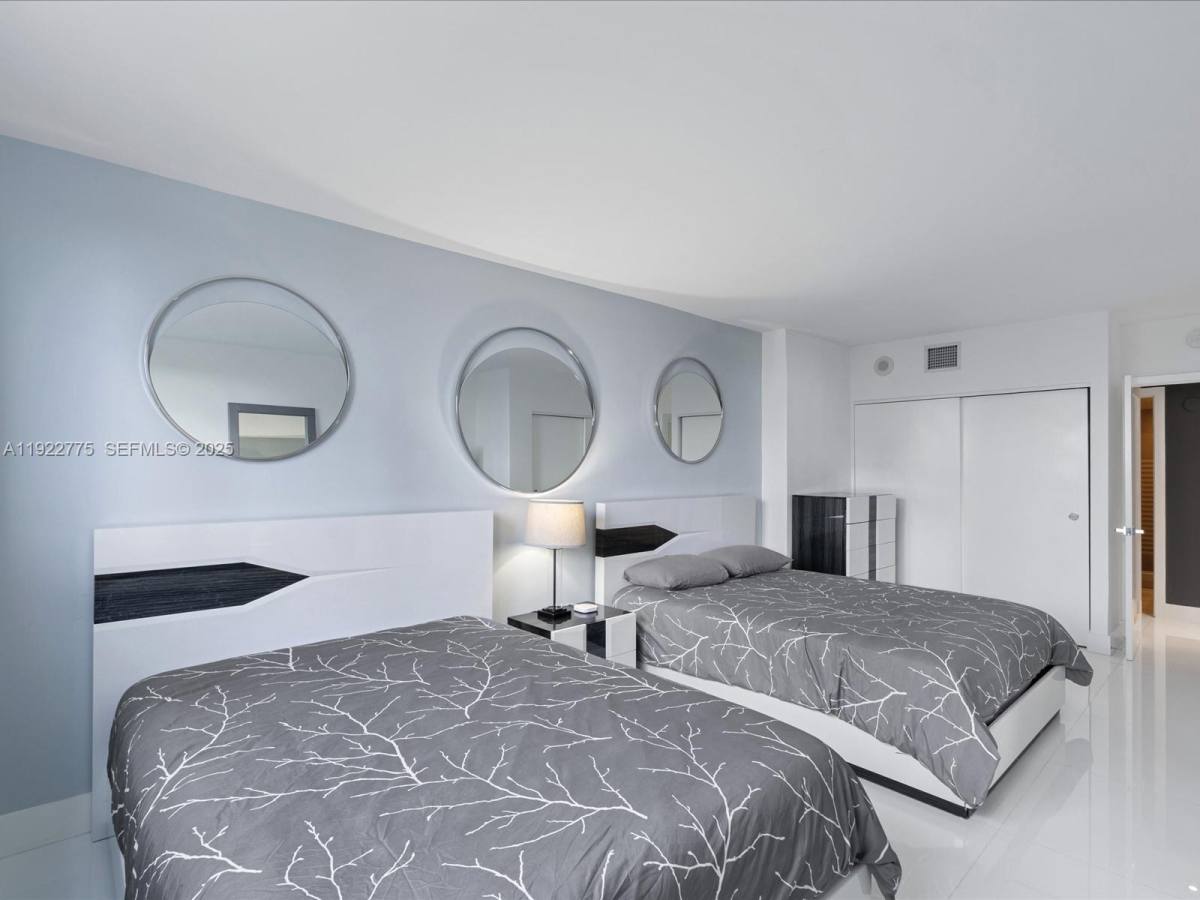 Apartment for rent at 19370 Collins Ave #627, North Miami Beach, FL 33160