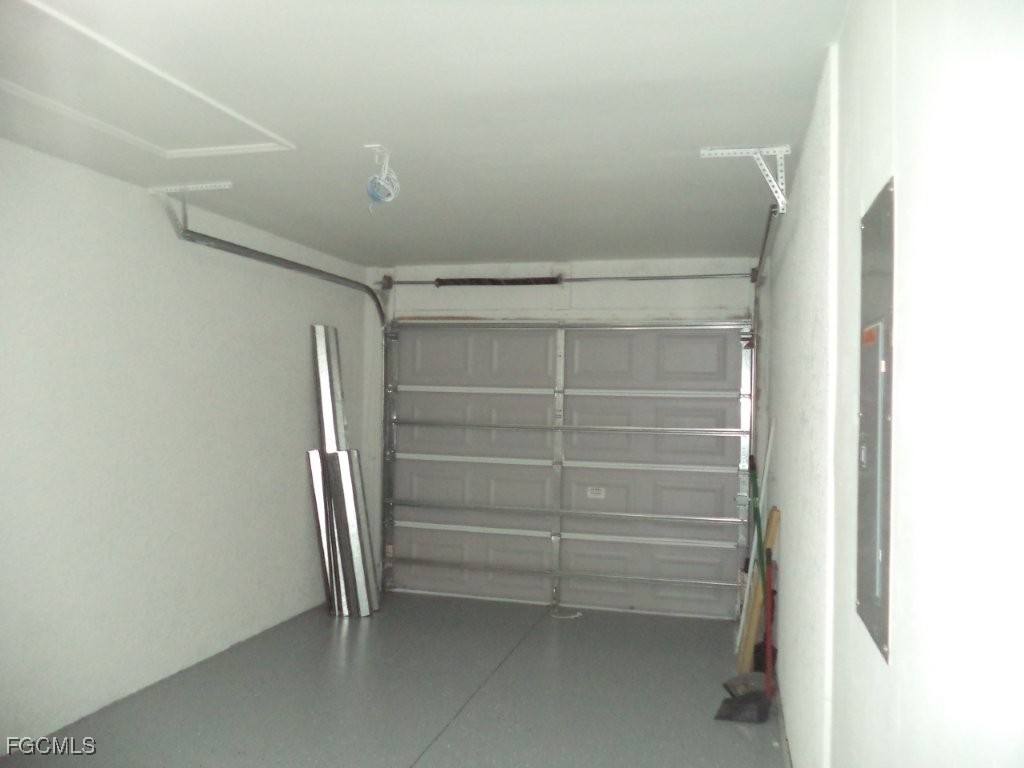 Apartment for rent at 6062 Laurelwood Dr, Fort Myers, FL 33905
