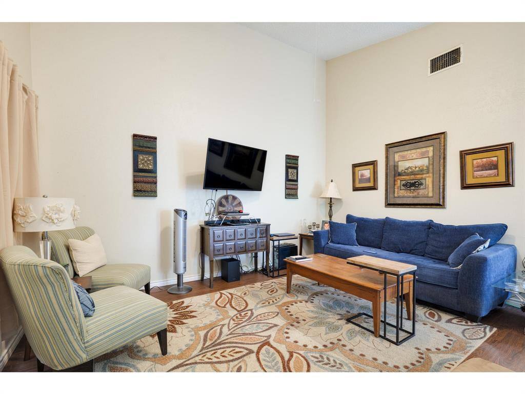 Apartment for rent at 11919 Sunhillow Bend #11919B, Austin, TX 78758