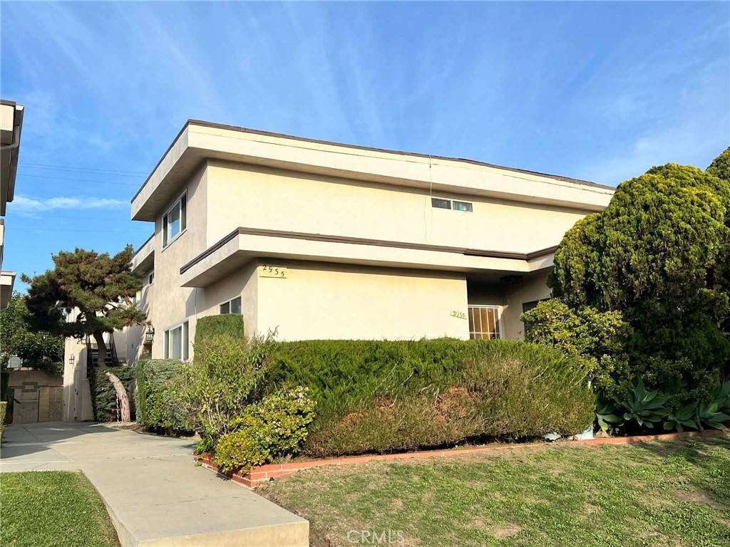 Apartment for rent at 2935 W 235th St #4, Torrance, CA 90505