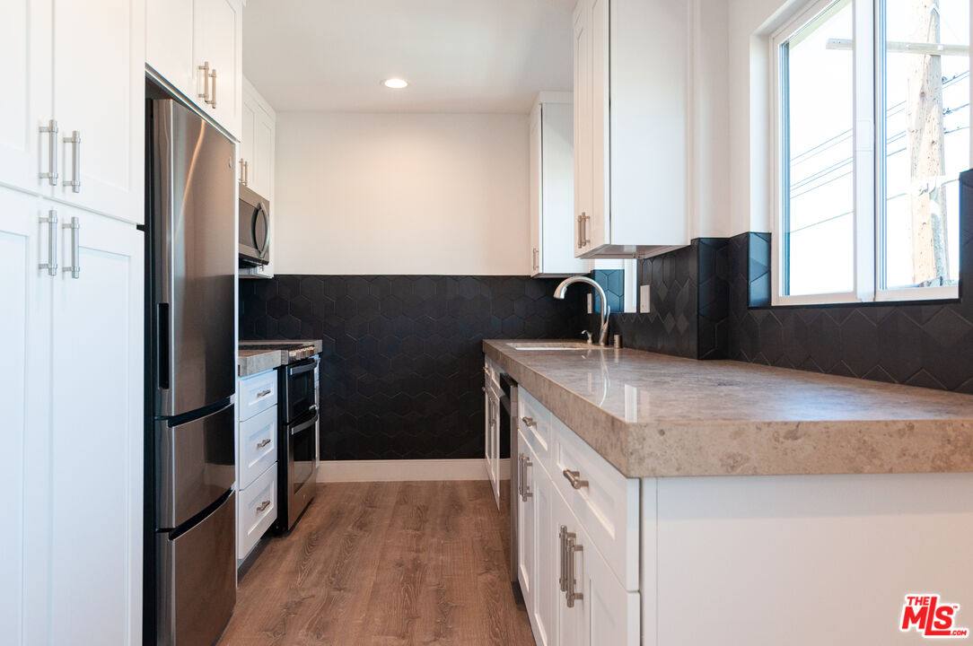 Apartment for rent at 1310 W Valencia Dr #13101306 5, Fullerton, CA 92833