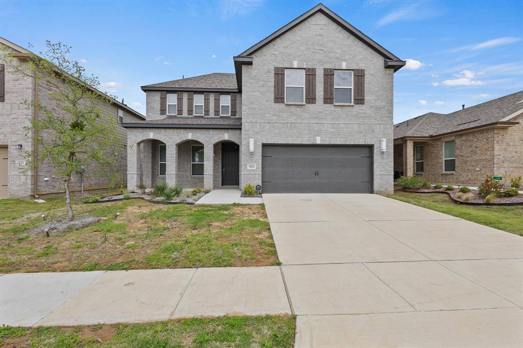 Apartment for rent at 925 W Dr #925, Aubrey, TX 76227