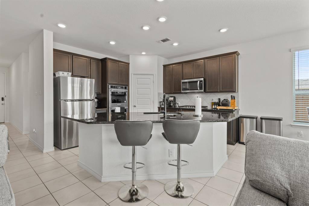 Apartment for rent at 925 W Dr #925, Aubrey, TX 76227